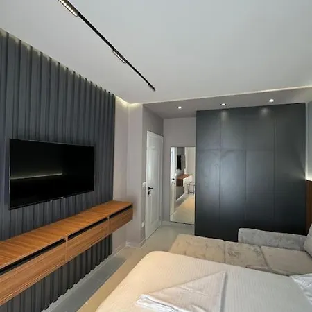 Apartment Sako Golem (Tirana)